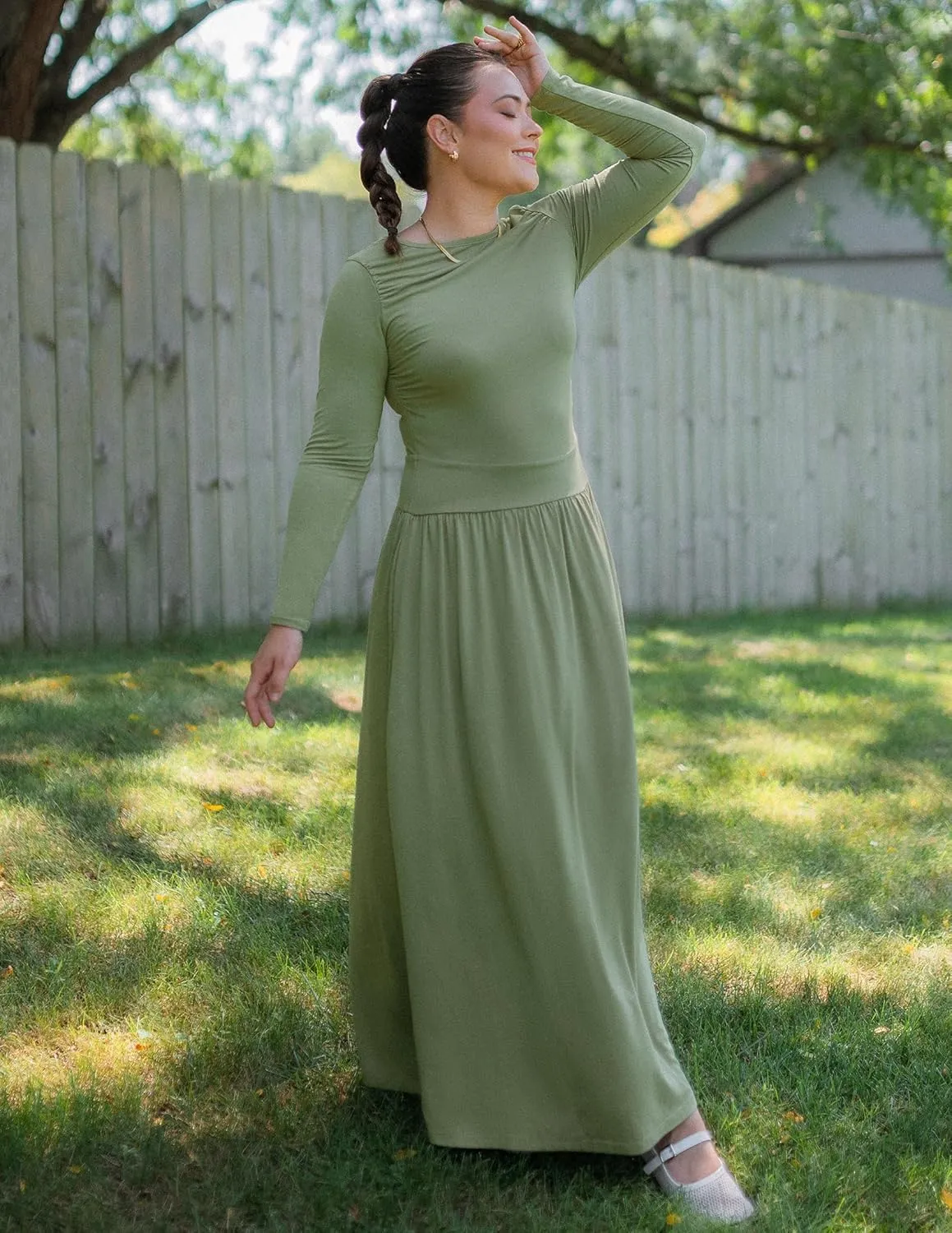 ZESICA Women's Long Sleeve Spring Maxi Dress 2025 Crewneck Knit Casual Slim Swing Pleated Dresses with Pockets